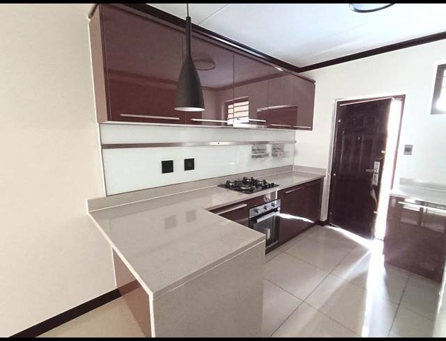 2 BEDROOM PROPERTY TO RENT IN BLUE HILLS